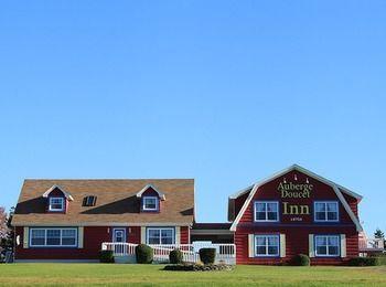 Inn Doucet Cheticamp